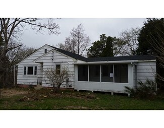 4 Maple Terrace, South Dennis, MA 02660