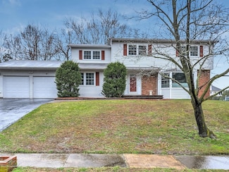 41 Millay Rd, Morganville, NJ 07751