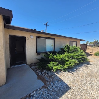 15430 Straight Arrow Rd Unit 2, Apple Valley, CA 92307