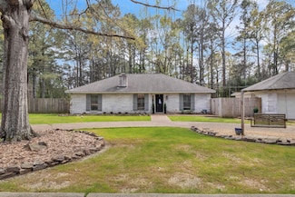 101 Willow Bend Dr, Starkville, MS 39759