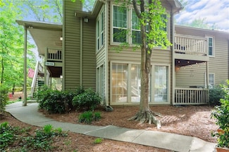 602 Country Park Dr SE, Smyrna, GA 30080