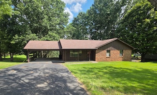 1006 Rainbow Dr, Albany, KY 42602