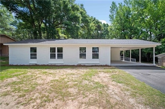 1452 Morlee Dr E, Mobile, AL 36618