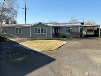 1458 S East Bobolink Ln, College Place, WA 99324
