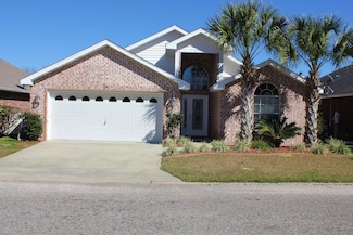 7182 Majestic Blvd, Navarre, FL 32566