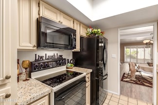 6735 N 16th Place, Phoenix, AZ 85016