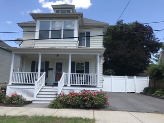 94 Hawthorn St, Lowell, MA 01851