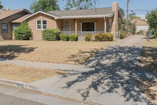 1702 N Adoline Ave, Fresno, CA 93705