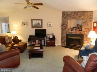 11904 Lily Ln, Fredericksburg, VA 22407