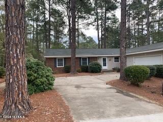 75 Merion Cir, Pinehurst, NC 28374