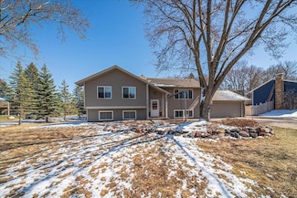 12301 Michelle Cir, Burnsville, MN 55337