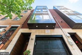 530-32 Reed St, Philadelphia, PA 19147
