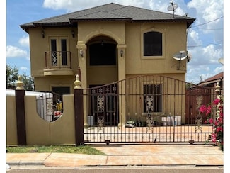 3102 E Plum St, Laredo, TX 78043