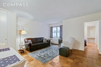 159 W 53rd St Unit 24A, New York, NY 10019