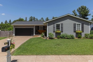 1924 E Rusholme St, Davenport, IA 52803