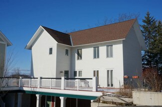 89 Green St, Hinesburg, VT 05461