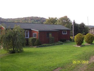 5381 Whig St, Salamanca, NY 14779