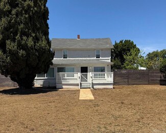 708 E El Norte Pkwy, Escondido, CA 92026