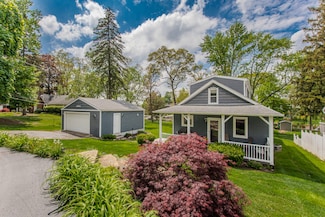 3063 Lansdowne Rd, Waterford, MI 48329