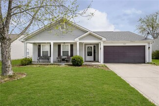 5869 Gadsen Dr, Plainfield, IN 46168