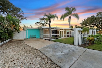 650 S Pine St, New Smyrna Beach, FL 32169