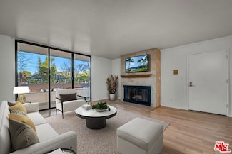 1252 11th St Unit 101, Santa Monica, CA 90401