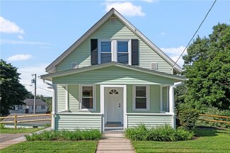 4096 Mendon Rd, Cumberland, RI 02864