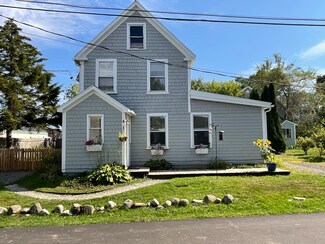 6 Otis St, Searsport, ME 04974