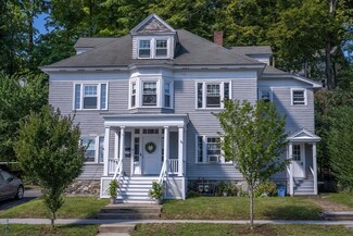 19 Richmond Ave, Worcester, MA 01602
