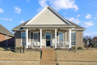 7297 Stone Ridge Dr, Olive Branch, MS 38654