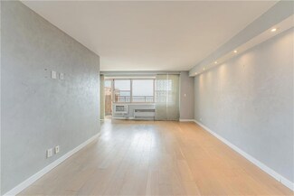 460 Neptune Ave Unit 22O, Brooklyn, NY 11224