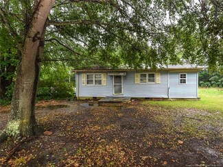 220 Cedar Grove School Rd, Lillington, NC 27546