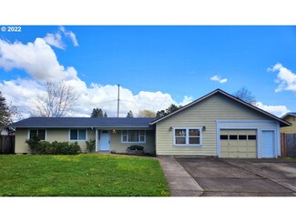 4223 Scottdale St, Eugene, OR 97404