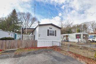 8 Thunderbird Dr, Naugatuck, CT 06770