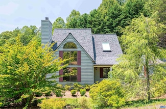 1306 Gristmill Dr, Charlottesville, VA 22902