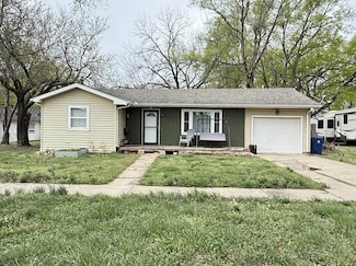 217 S Maple St, Douglass, KS 67039