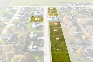 415 Laci Dru Dr, Mediapolis, IA 52637