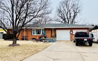 2309 3rd Ave, Dodge City, KS 67801