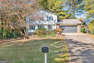 1075 Westchester Dr SW, Lilburn, GA 30047