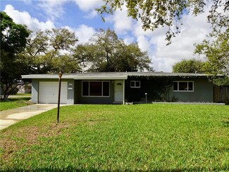 1571 Riverland Rd, Fort Lauderdale, FL 33312