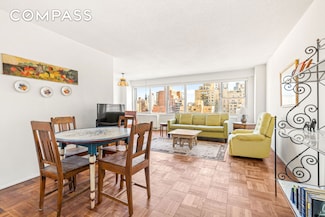 301 E 75th St Unit 14J, New York, NY 10021
