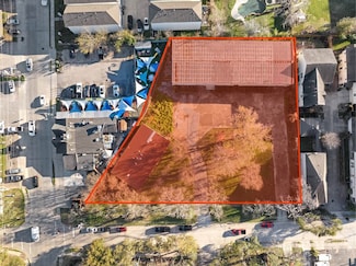 909 Fisher St, Houston, TX 77018