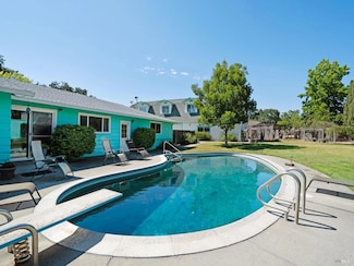 4068 Haney Dr, Santa Rosa, CA 95407