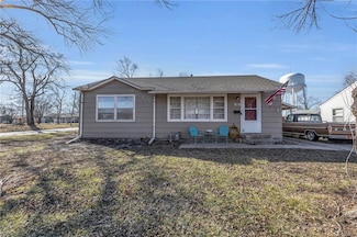 1104 N Cedar St, Ottawa, KS 66067