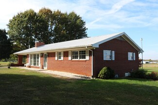 990 Gravel Woods Rd, Midway, TN 37809