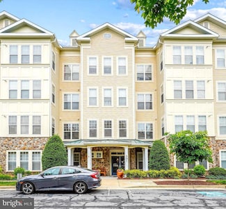 301 High Gables Dr Unit 305, Gaithersburg, MD 20878