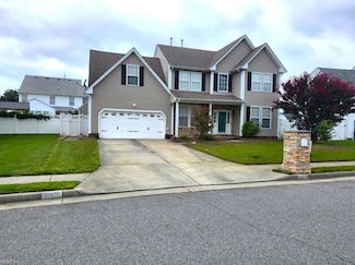 102 Lakes Edge Dr, Suffolk, VA 23434