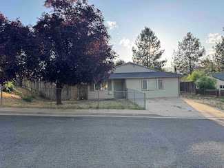 1335 Flume Ct, Yreka, CA 96097