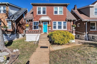 5975 N Cuba Ct, Saint Louis, MO 63139