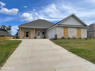 110 Madisonville Dr, Canton, MS 39046
